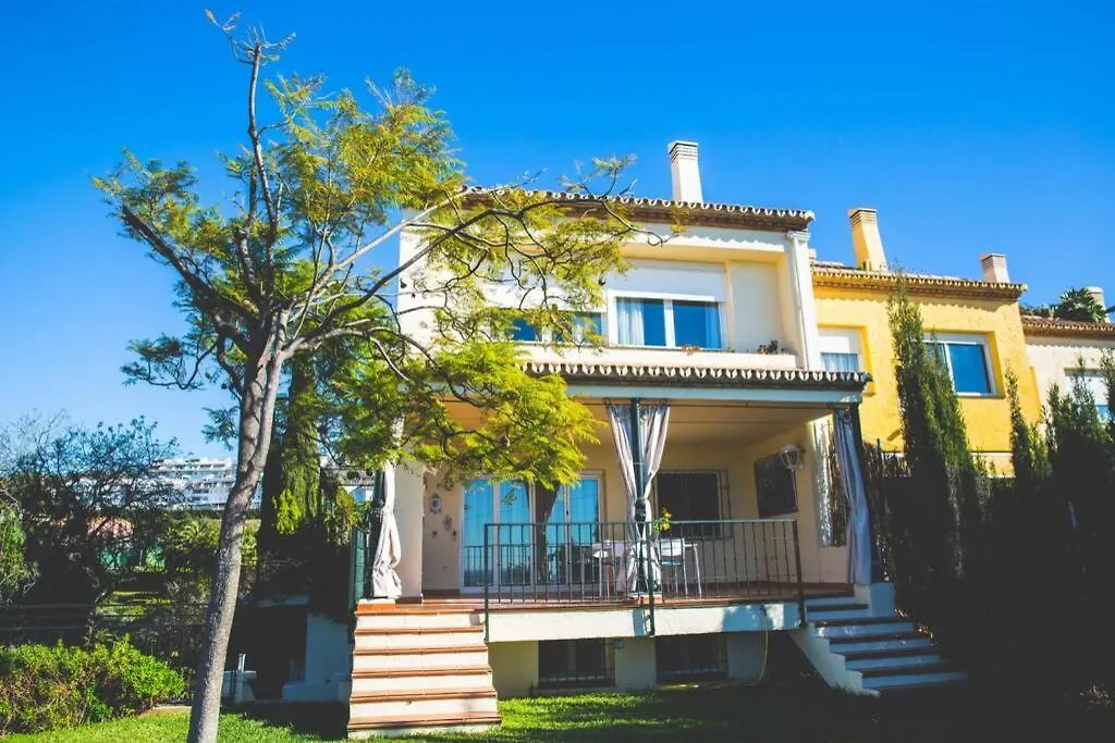 Сasa de vacaciones Casa para 10 personas en campo de golf Añoreta Torre de Benagalbon
